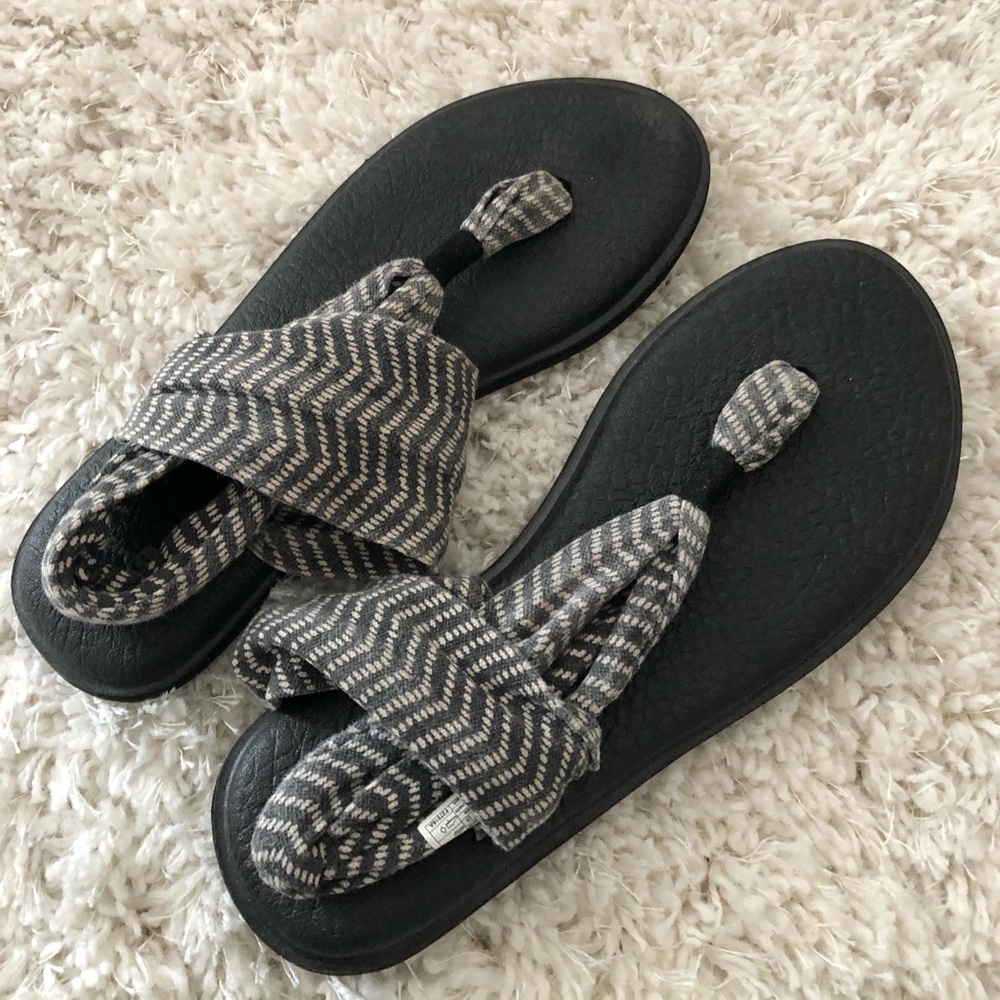 Women’s Sanuk sandals